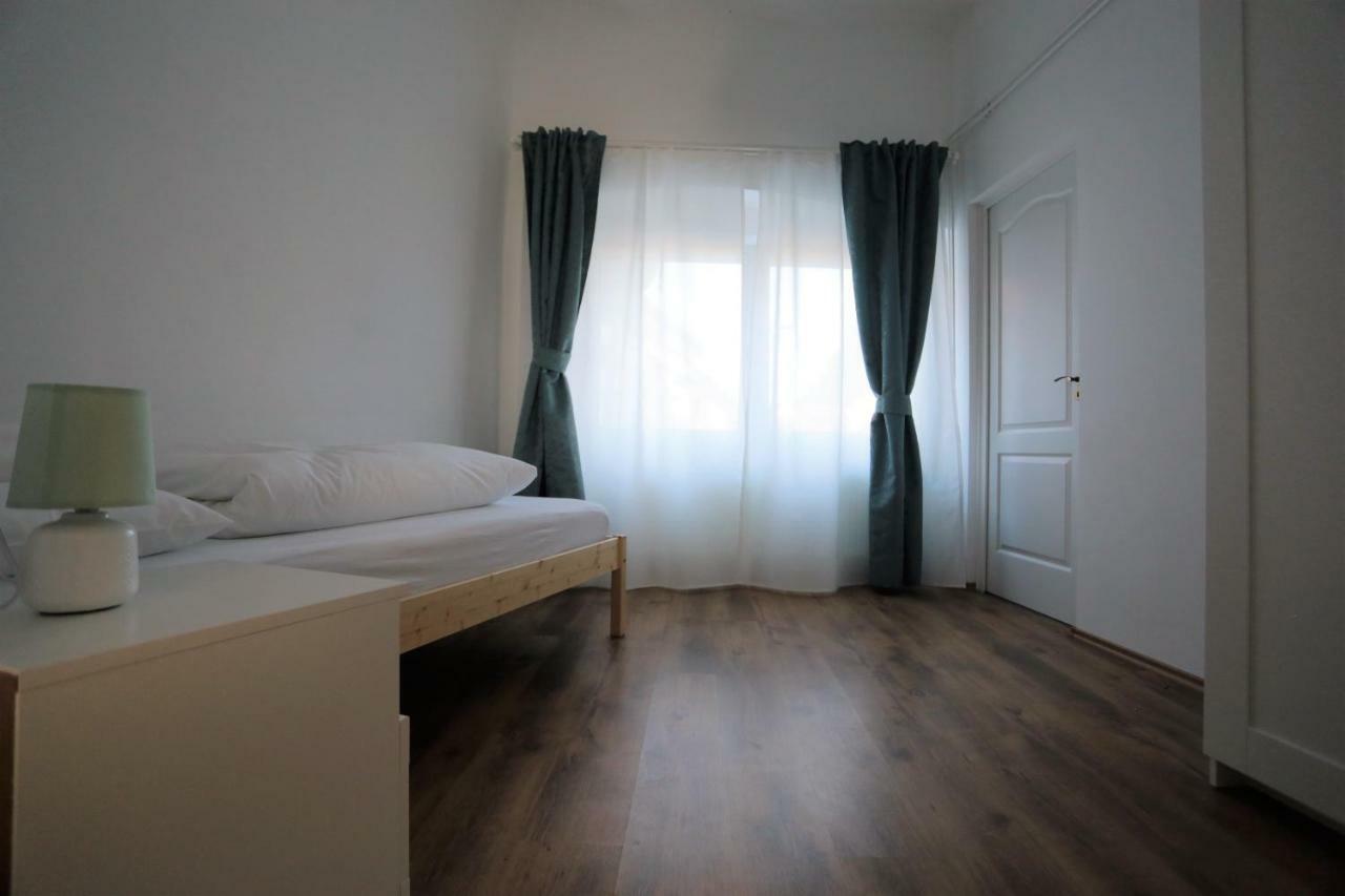 Jokai 19 Vendeghaz Apartment Veszprem Exterior photo